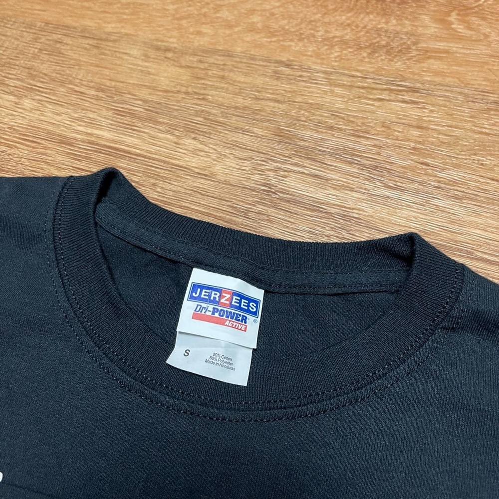 Graphic tee - Picture 3 of 4